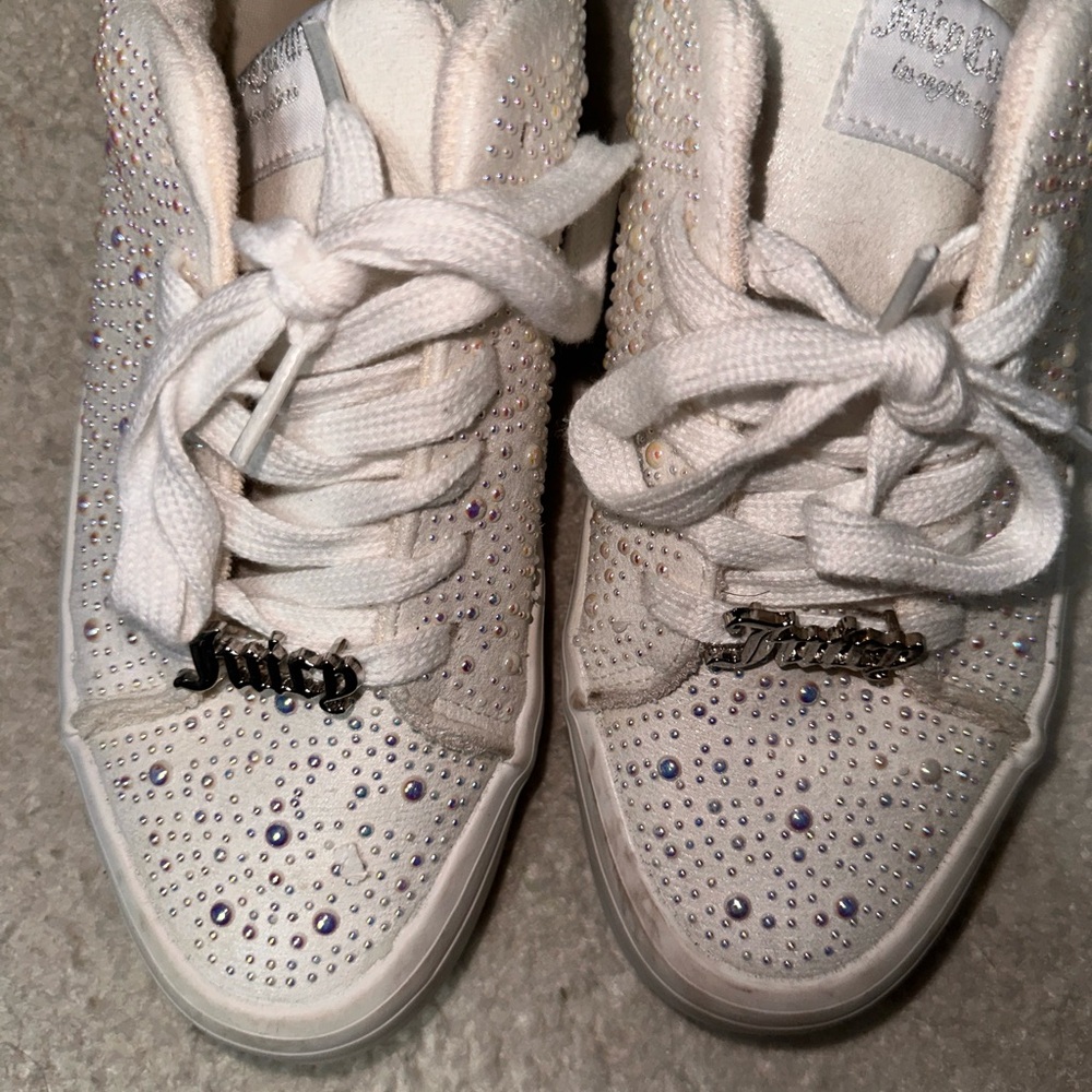 Juicy Couture Cream Sneakers